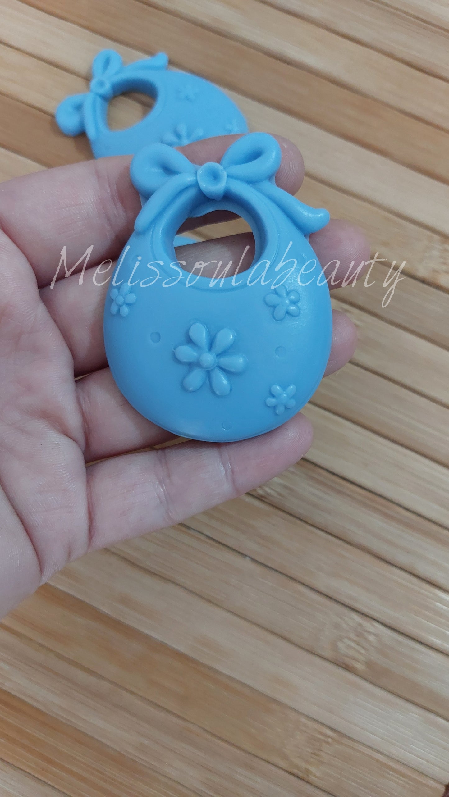 Σαλιάρα σαπουνάκι