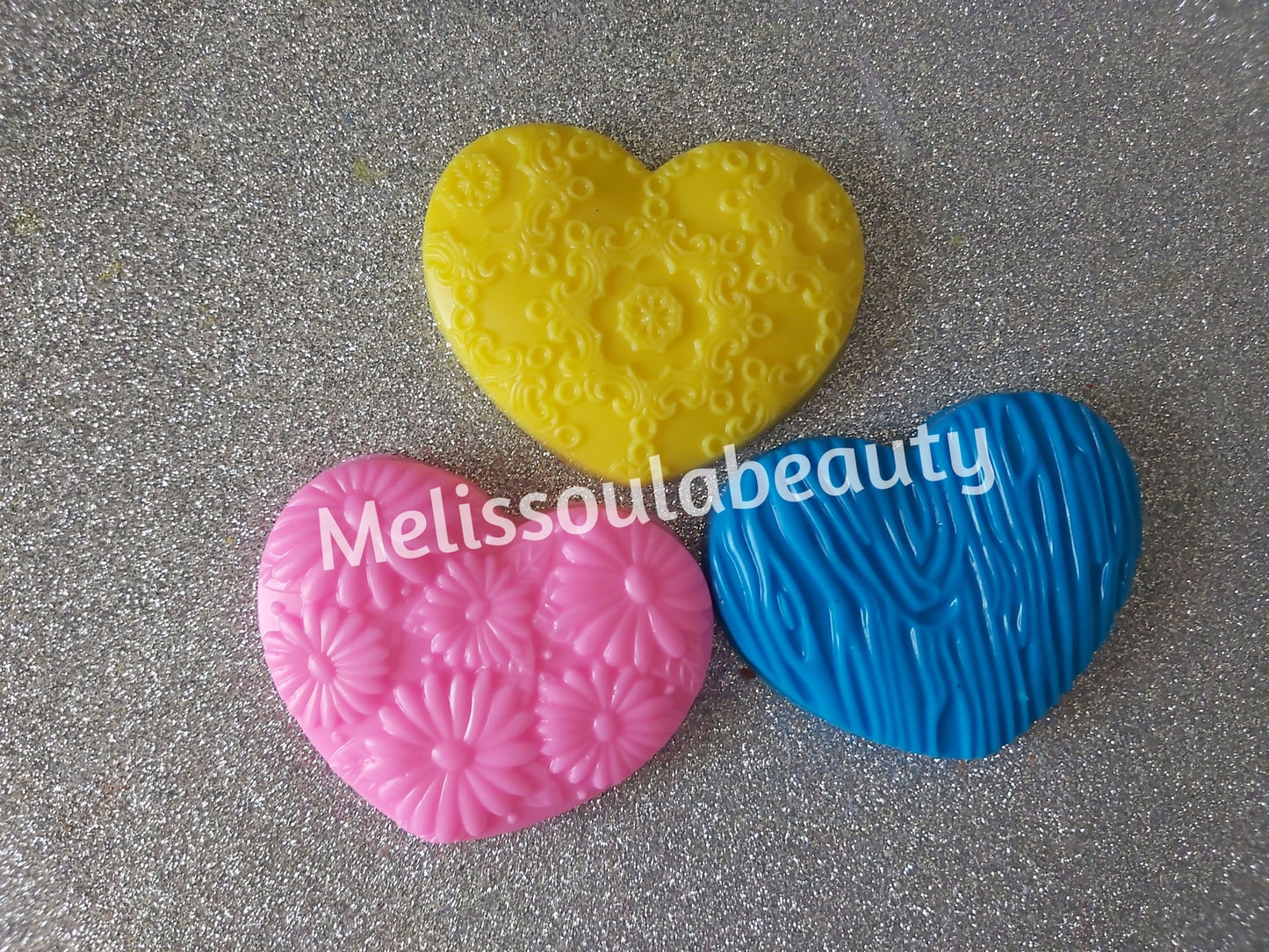 Καρδούλες σαπουνάκια με ανάγλυφα σχέδια