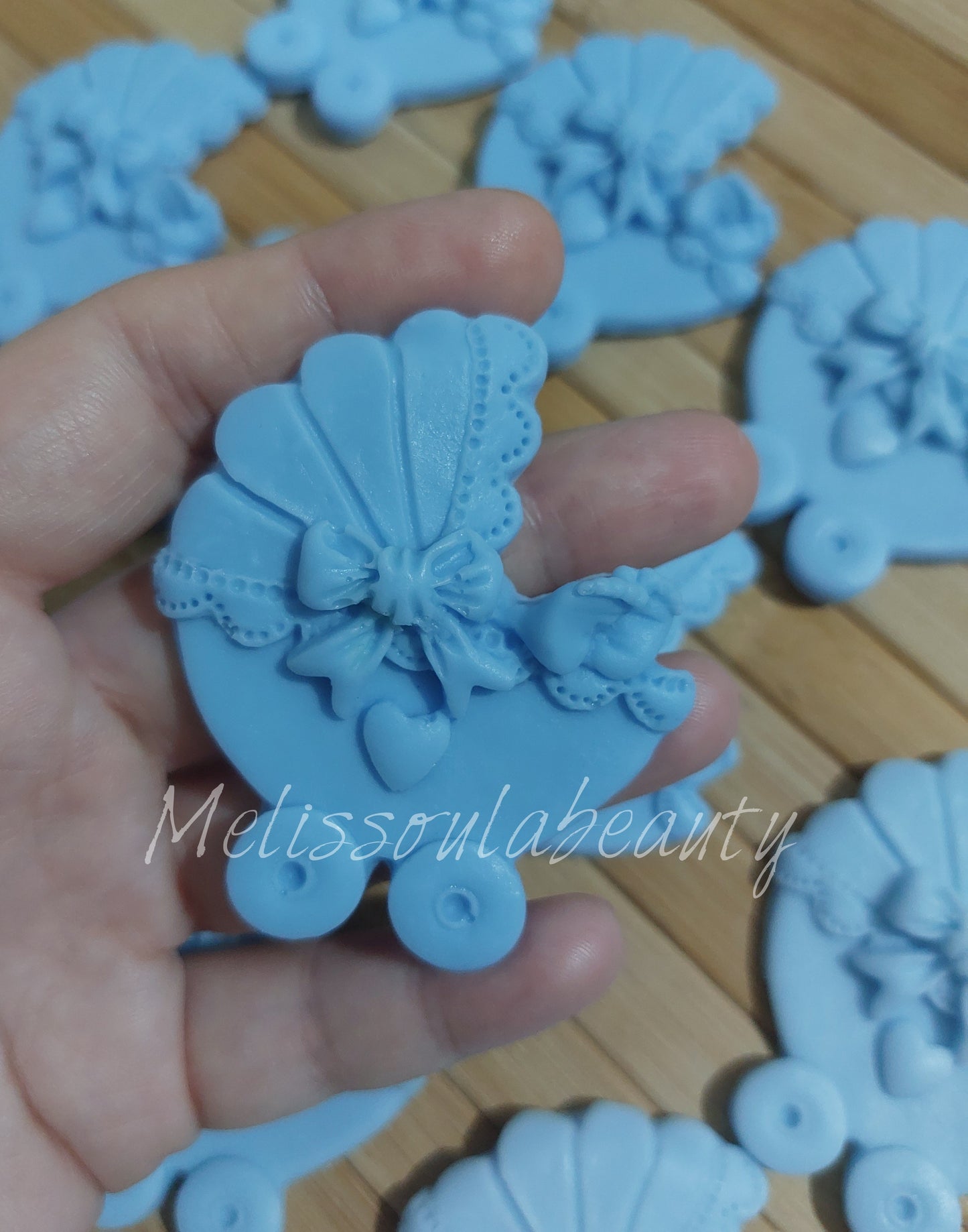 Καρότσι με φιογκάκι αρωματικό σαπουνάκι