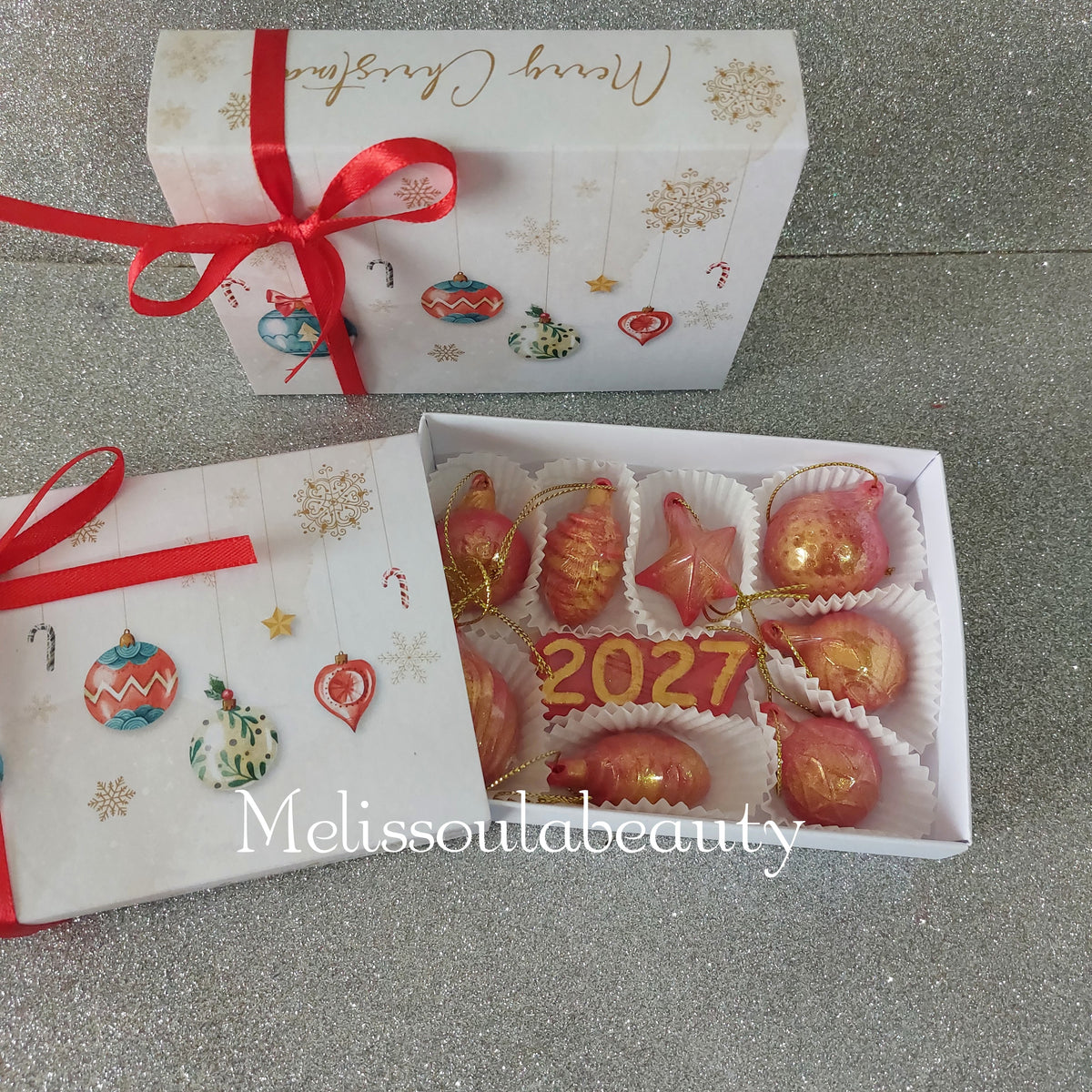 Merry christmas box balls