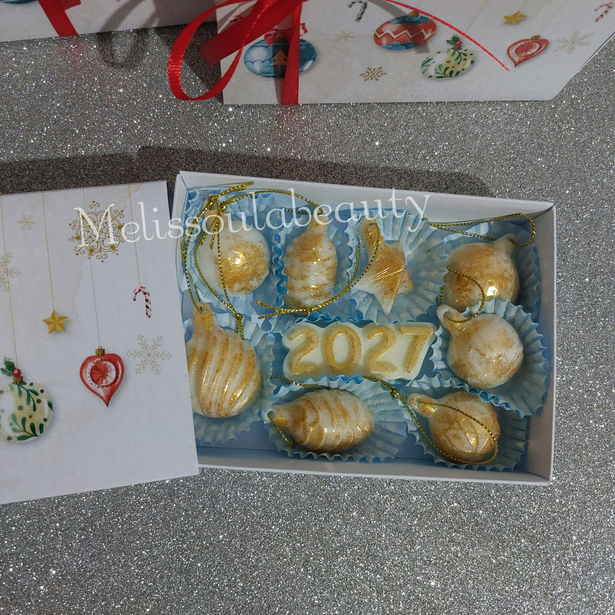 Merry christmas box balls