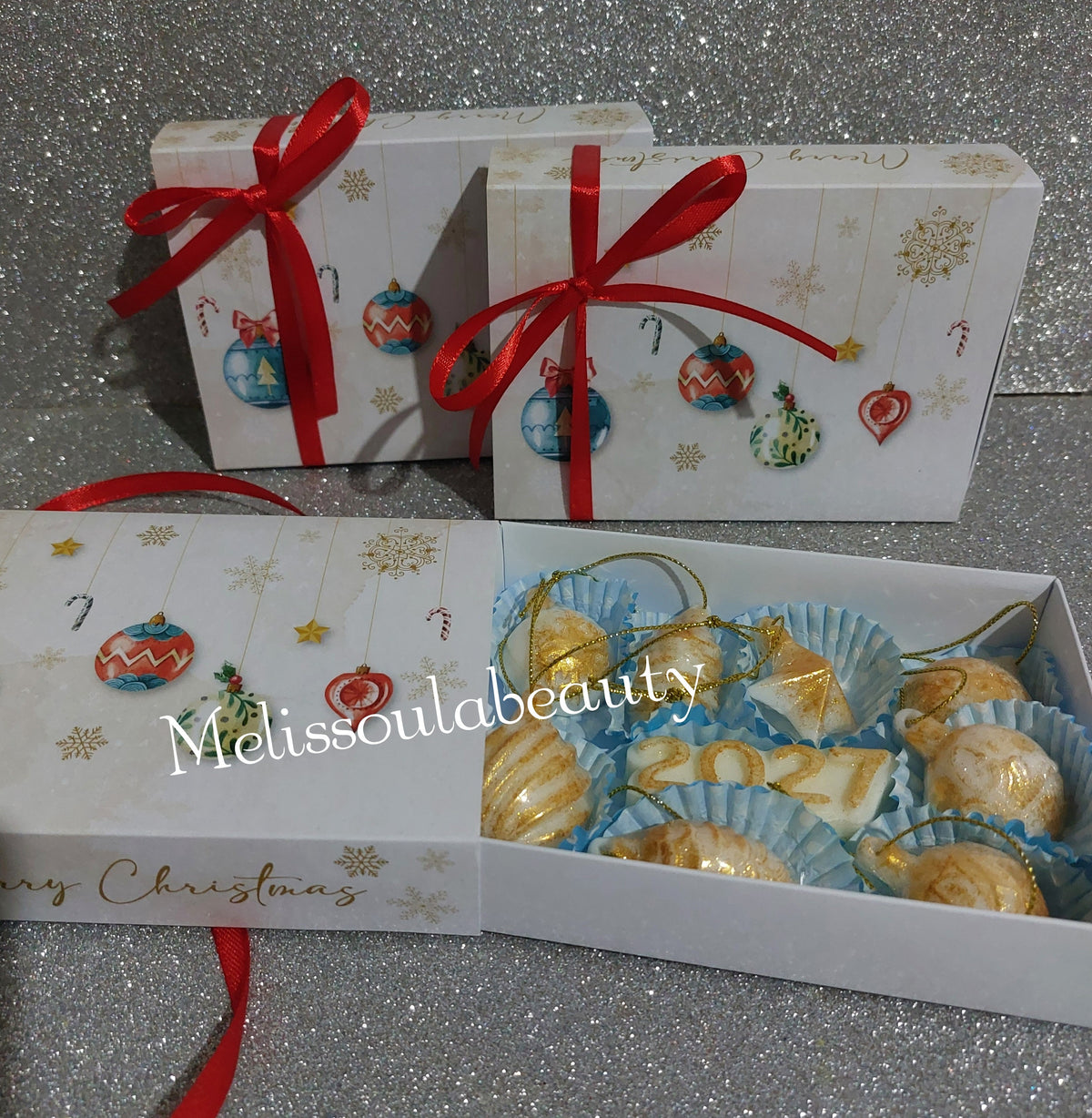 Merry christmas box balls